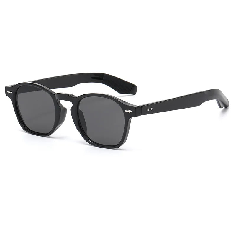 Oval Gradient Sunglasses with UV400 Protection – Unisex Fashion Eyewear
