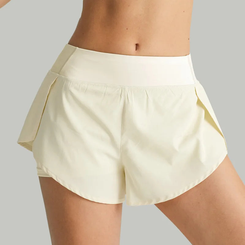 Women's Double-Layer Running Shorts – Slim-Fit Yoga & Gym Shorts with Pockets