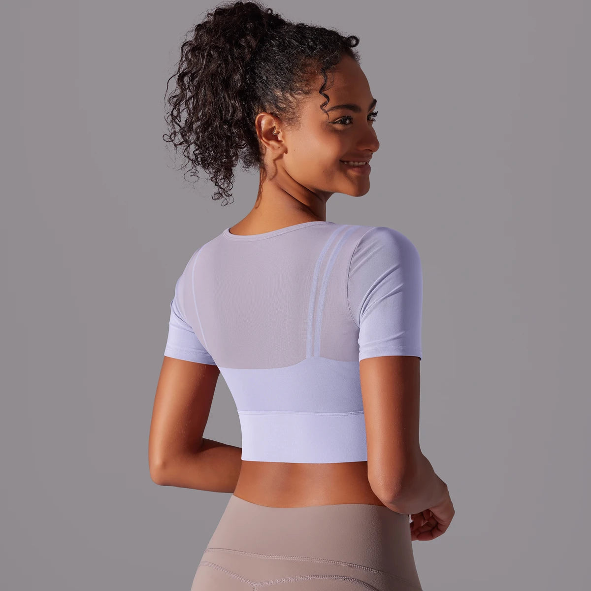 Women's Quick-Dry Mesh Yoga Top – Sexy Short Sleeve Gym Shirt for Running & Fitness
