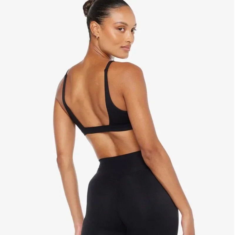 Women's Sports Bra & Shorts Set – High-Stretch Activewear for Gym & Fitness
