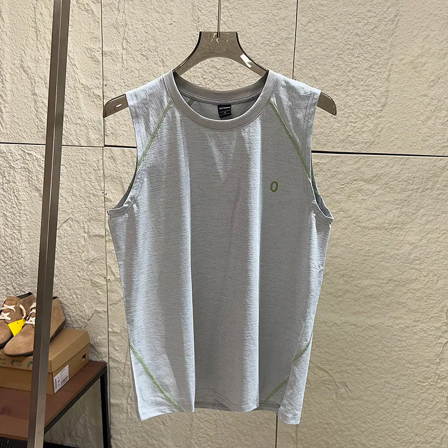 Quick-Dry Sleeveless Tank Top – Breathable Sports Vest for Outdoor & Gym