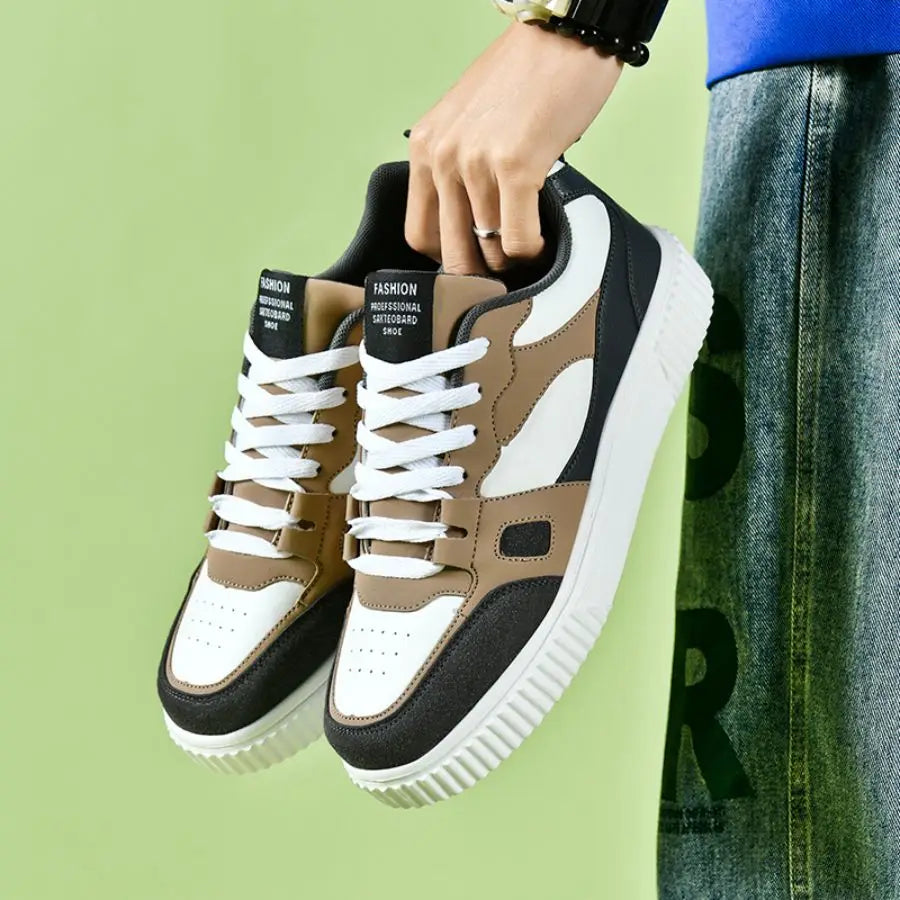 Men's Retro Checkered Skate Shoes – Low-Top Casual Sneakers