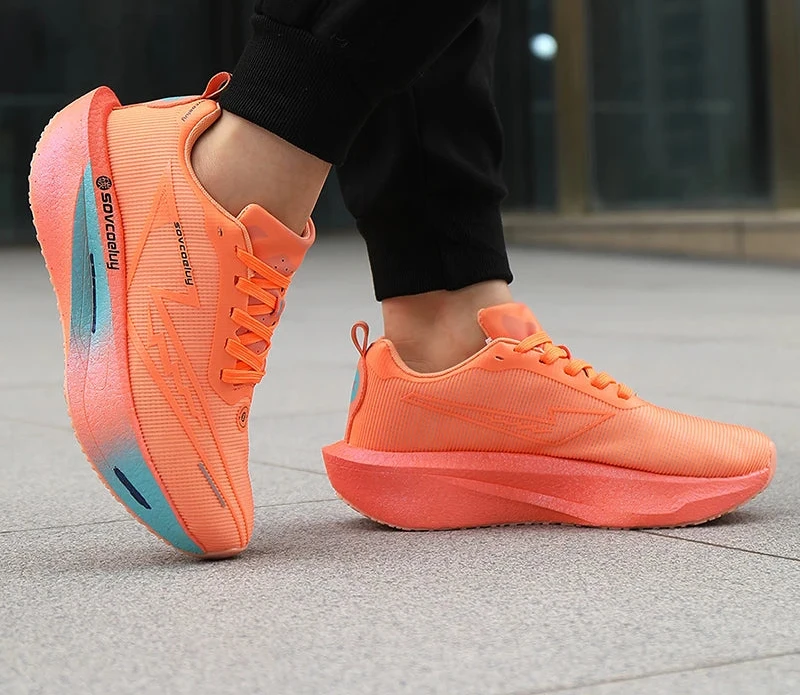 Carbon Plate Running Shoes – Breathable, Lightweight & Cushioned | Unisex Daily Fitness