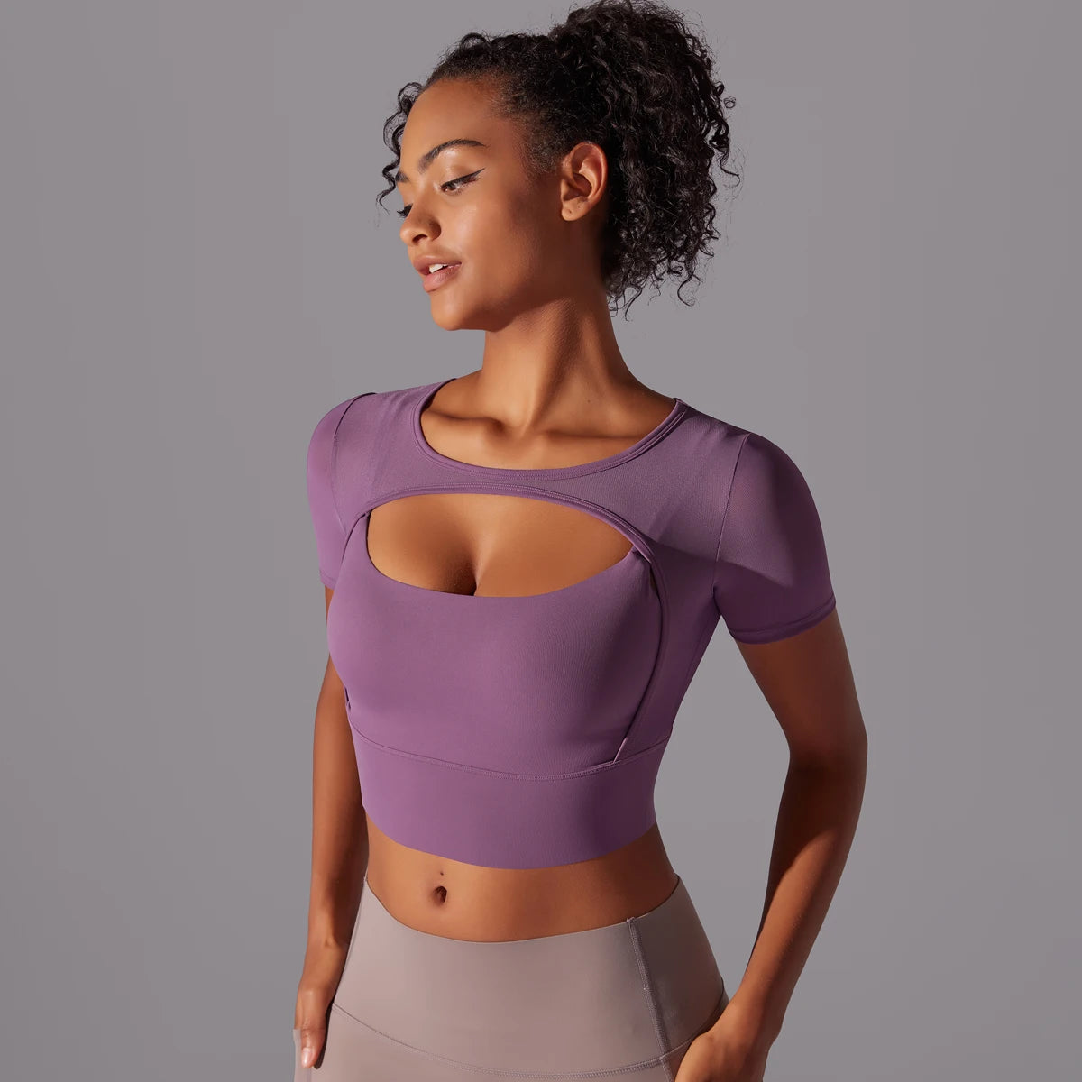 Women's Quick-Dry Mesh Yoga Top – Sexy Short Sleeve Gym Shirt for Running & Fitness