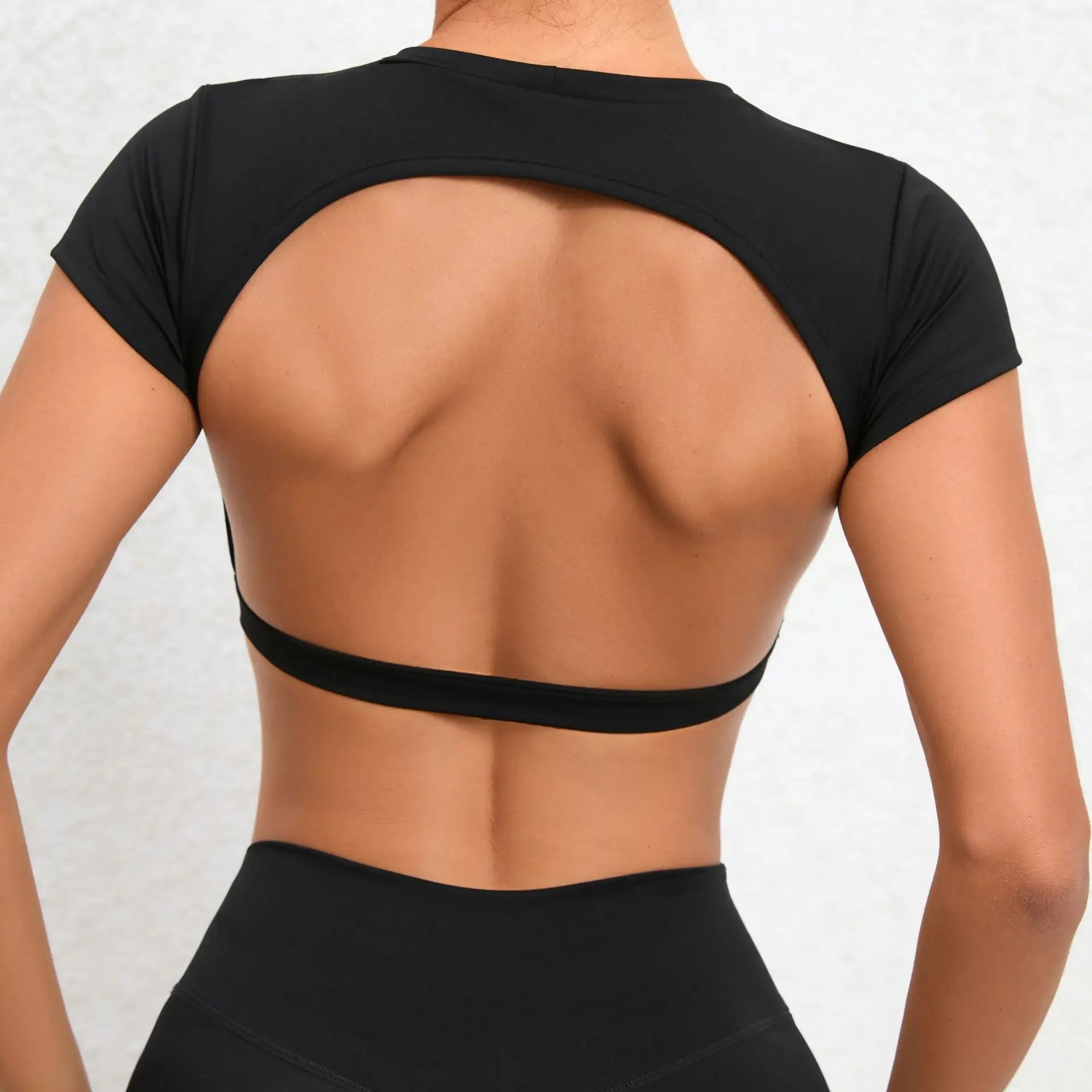 Women's Backless Sport Crop Top – Built-In Chest Pad, Yoga & Gym Wear