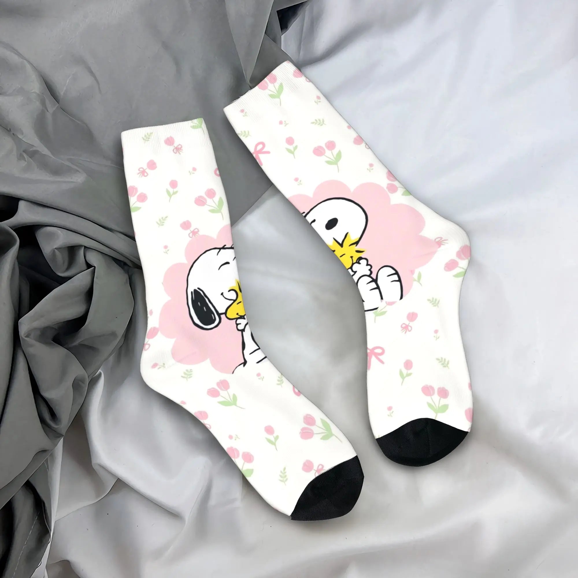 Snoopy Crew Socks – Unisex Non-Slip Moisture-Wicking Sports & Casual Socks