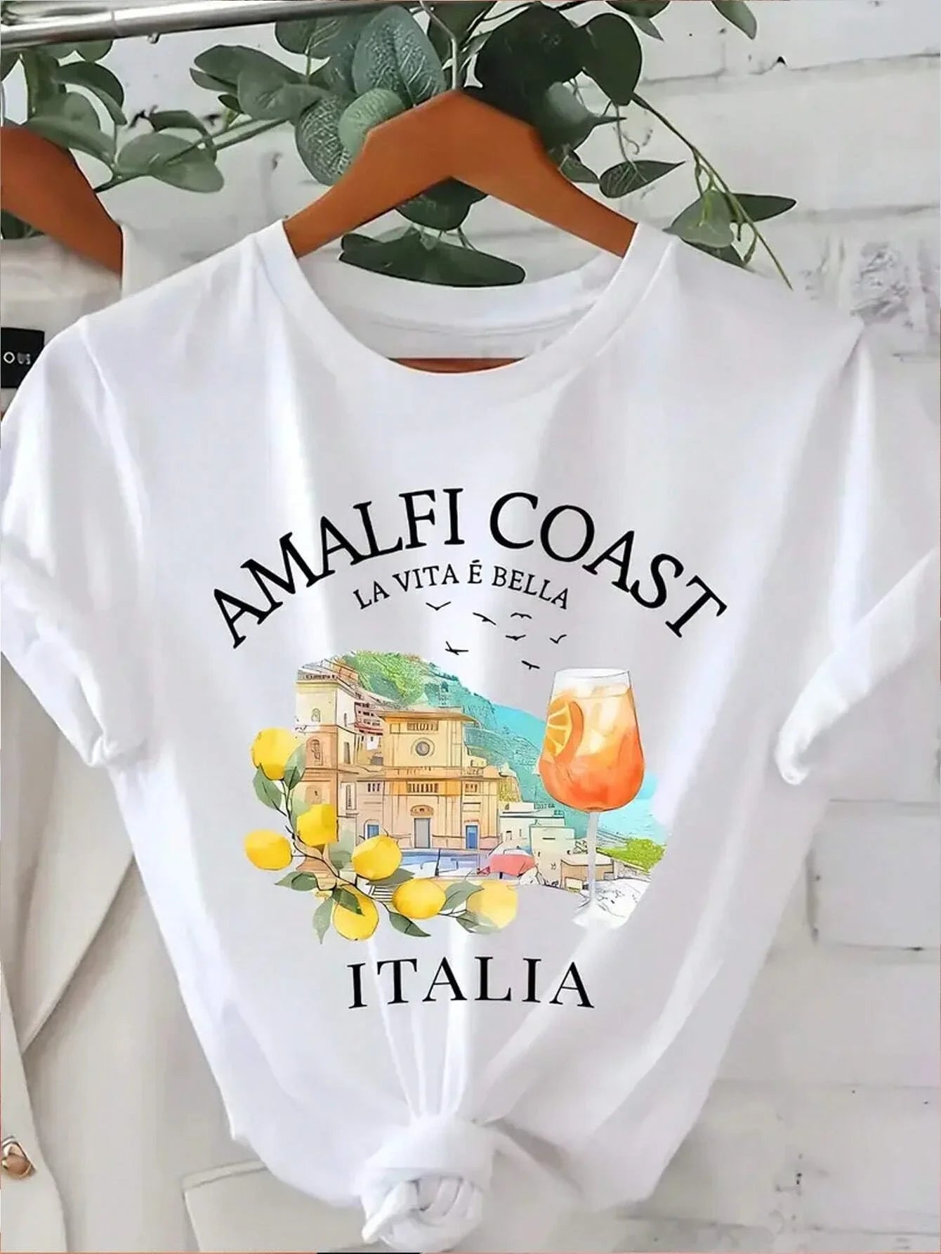 Amalfi Coast Lemon Graphic T-Shirt – Italian Aesthetic Summer Tee | Y2K Beach Top