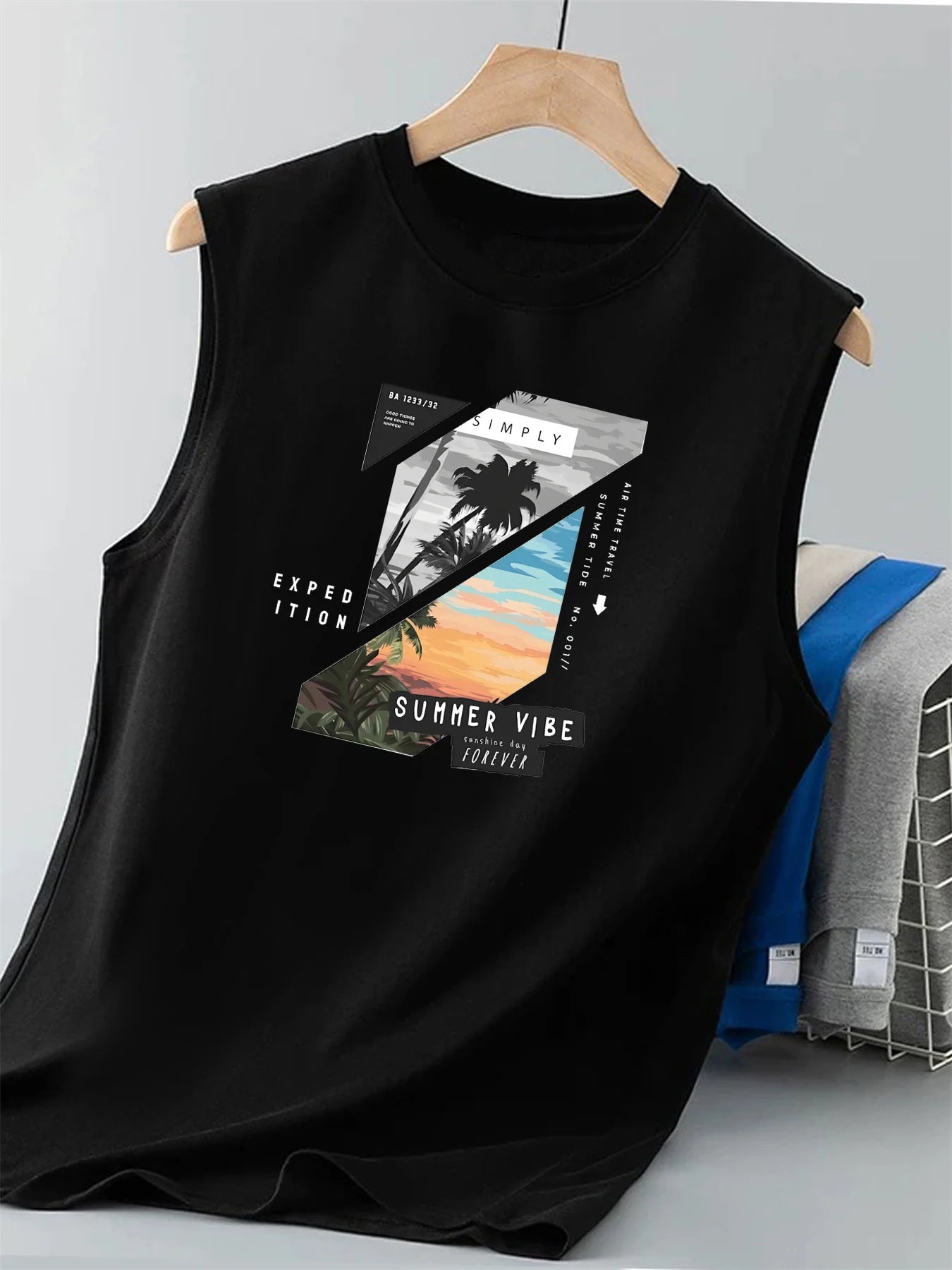 Men's Coconut Tree Print Tank Top – Loose Fit Breathable Sleeveless Shirt for Beach, Gym & Summer (S-XXL)